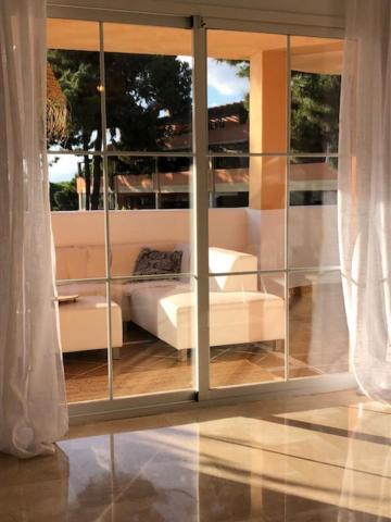 Center Beach 2 Beds Appartement Elviria Marbella Dış mekan fotoğraf