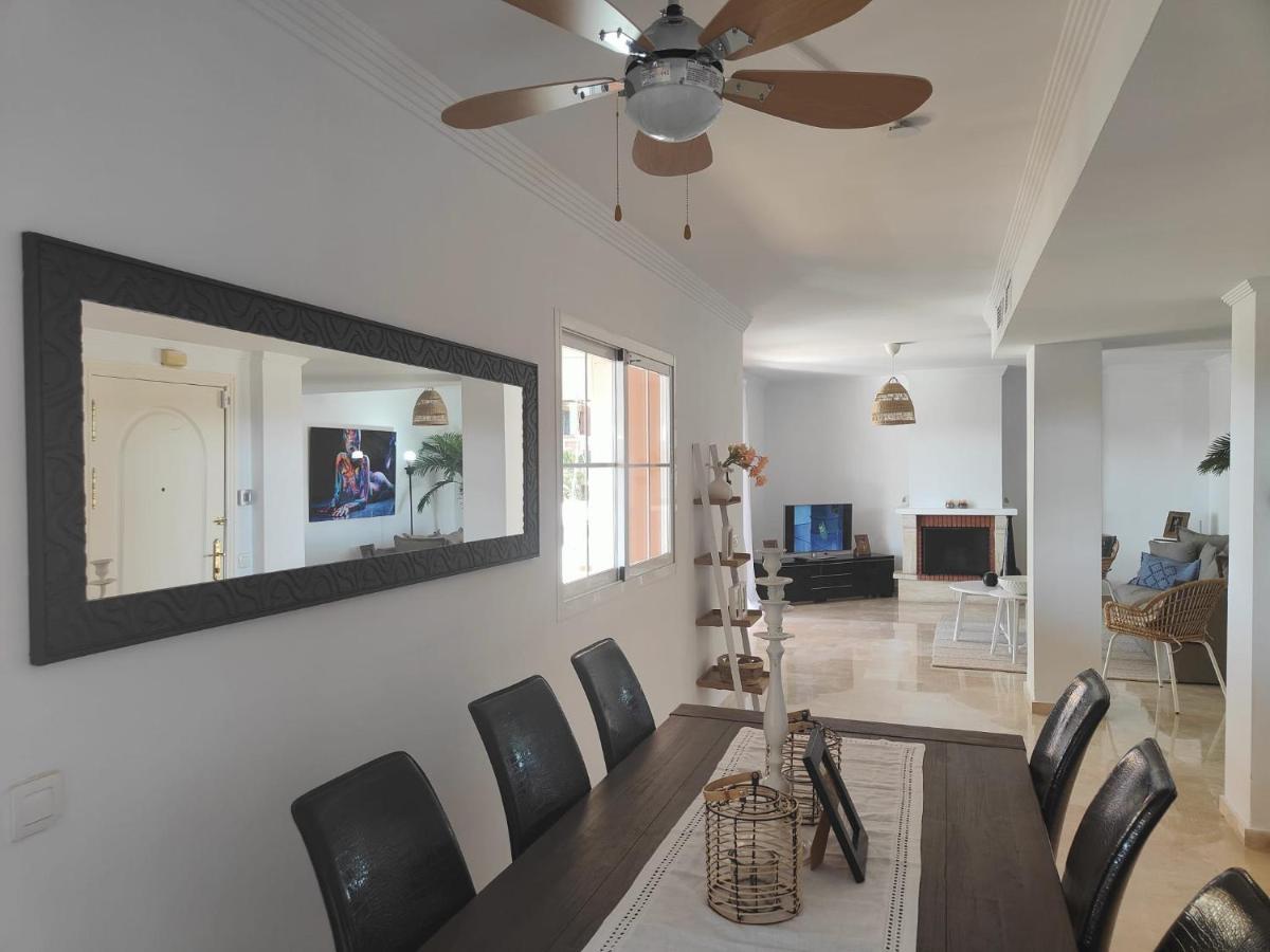 Center Beach 2 Beds Appartement Elviria Marbella Dış mekan fotoğraf