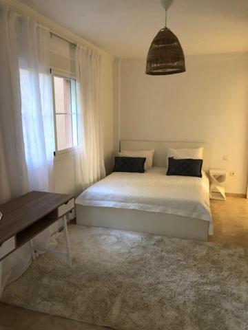 Center Beach 2 Beds Appartement Elviria Marbella Dış mekan fotoğraf