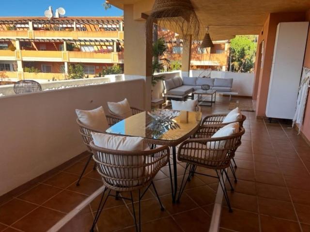 Center Beach 2 Beds Appartement Elviria Marbella Dış mekan fotoğraf