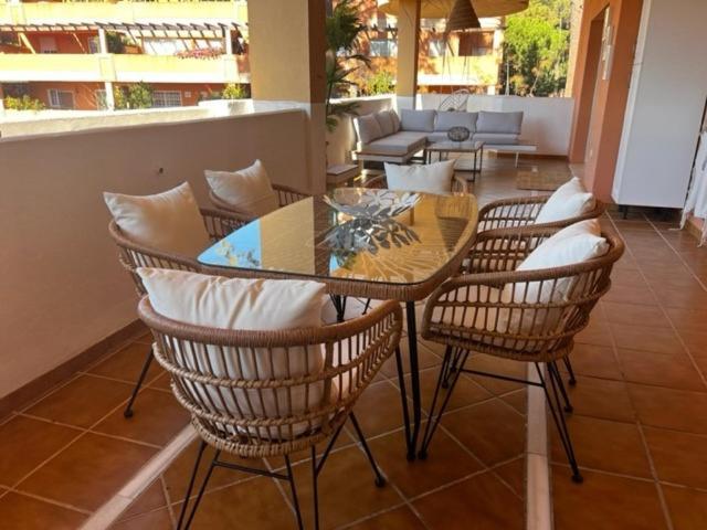 Center Beach 2 Beds Appartement Elviria Marbella Dış mekan fotoğraf
