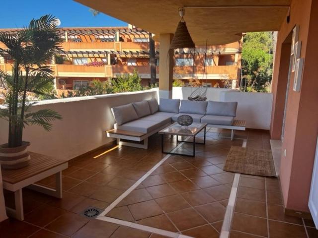 Center Beach 2 Beds Appartement Elviria Marbella Dış mekan fotoğraf